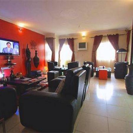 לגוס Number 95 Suites מראה חיצוני תמונה