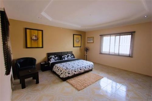 לגוס Number 95 Suites מראה חיצוני תמונה